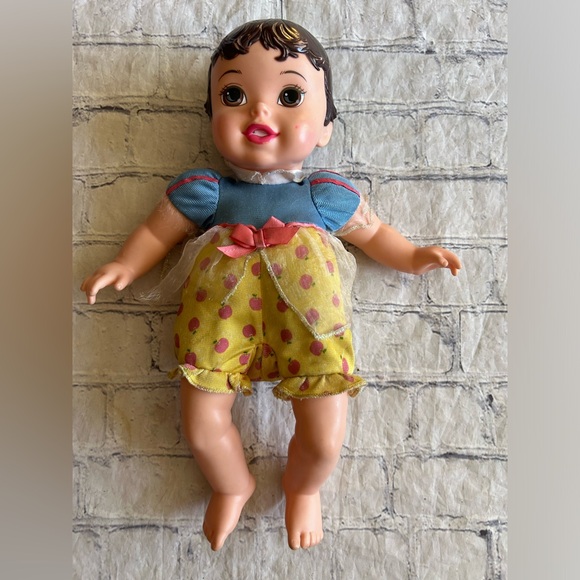 VINTAGE PRINCESS BABY DOLL TOLLS TOTES LIMITED 13” TALL WITH MOLDED HAIR - Picture 1 of 8